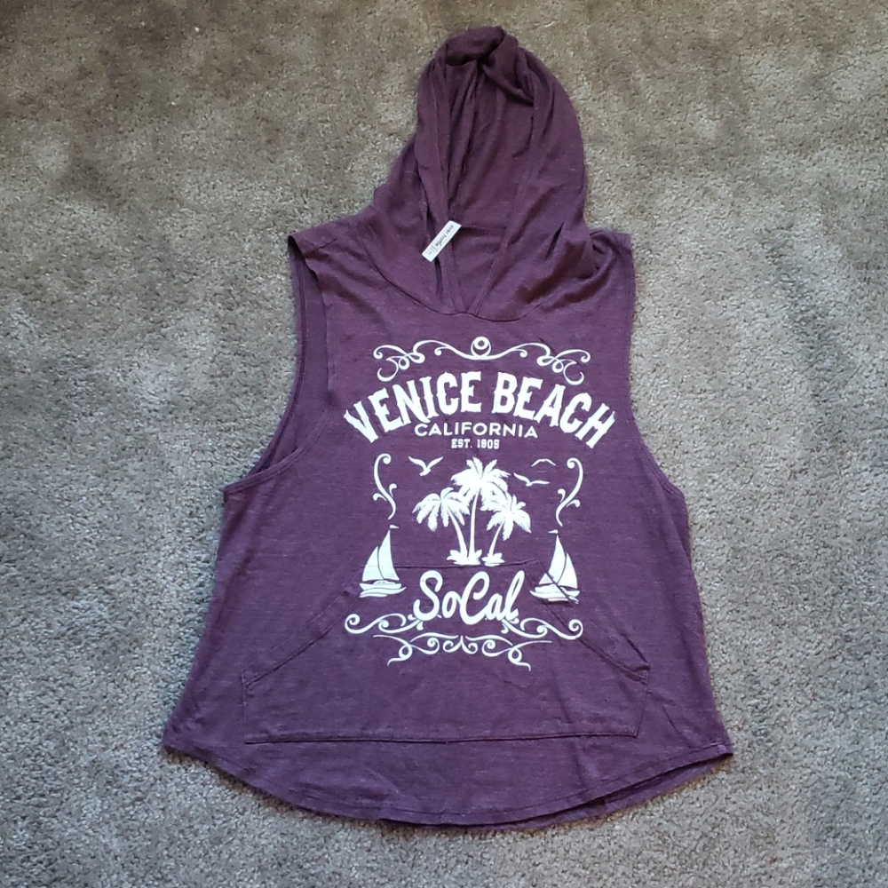 Sleeveless hoodie
